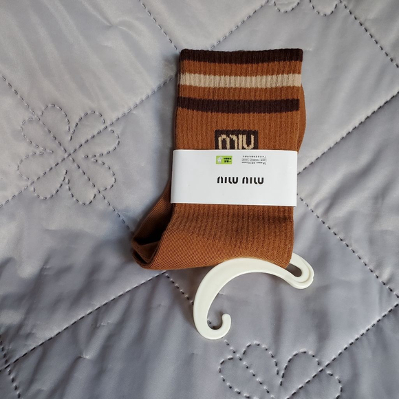 Miu Miu Brown Beige Striped One Size Socks - Picture 1 of 3